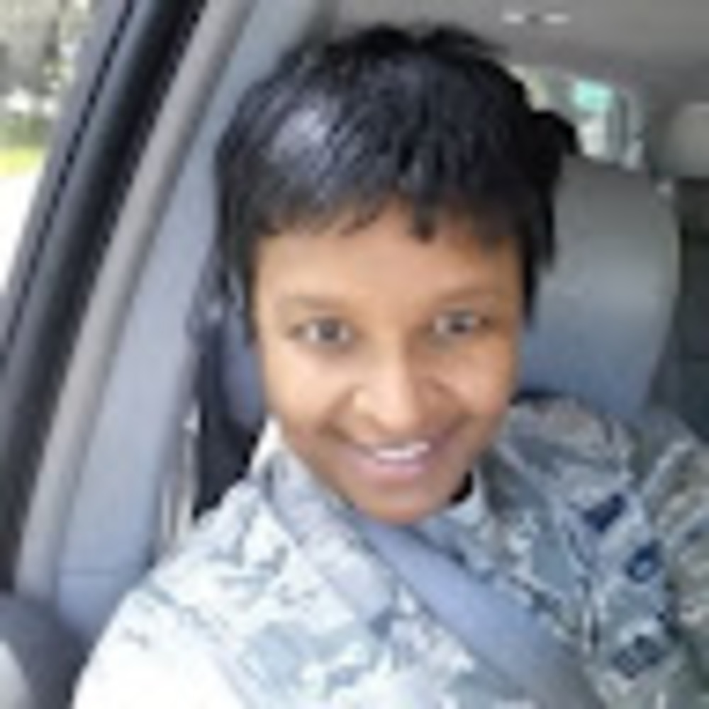 Meet your Posher, Latosha
